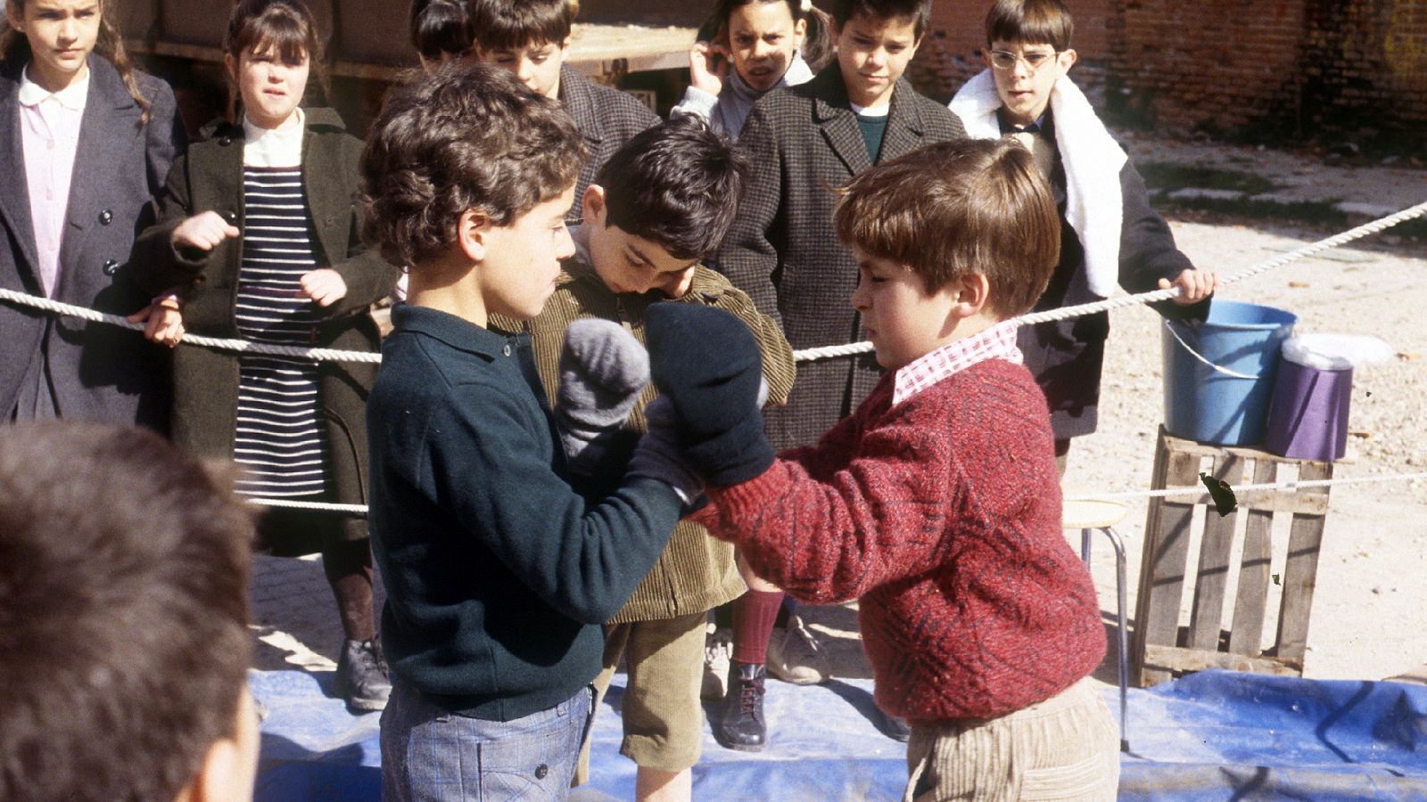 Cuéntame cómo pasó - T1 - Episodio 21: Secretos y mentiras - Ver ahora