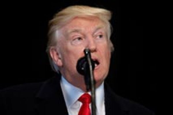 Telediario 1 - Telediario Matinal en 4' 22/02/17