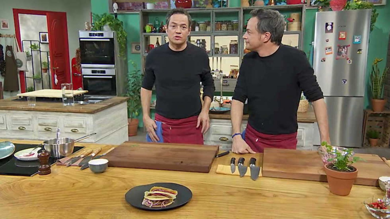 Torres en la cocina - Fuera de lo común - ver ahora