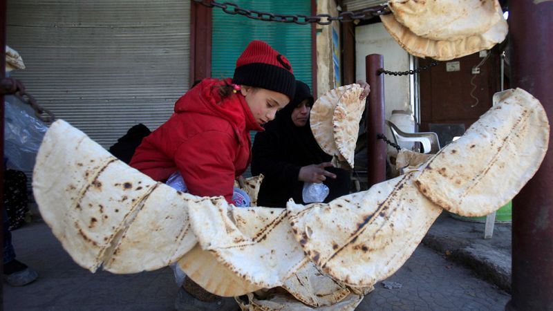 Los cortes de luz o la falta de agua en Alepo alimentan el motor de la economía de guerra
