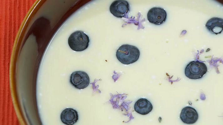 RTVE Cocina - Sopa de chocolate blanco al romero