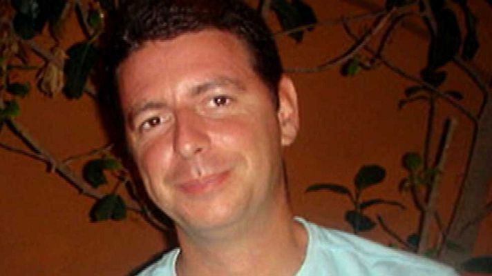 Telediario 1 - Un sevillano mata a sus dos hijos de 4 y 5 años en Alemania