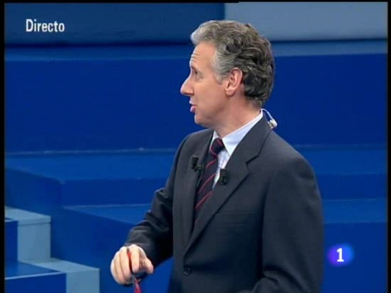 Tengo una pregunta para usted - ¿Cuándo va a contemplar la ley todas las aportaciones del trabajador para calcular su jubilación?'