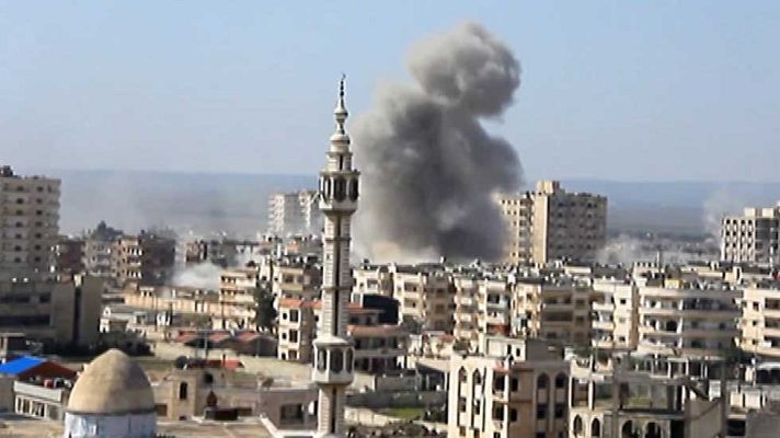 Telediario 1 - Al menos 42 muertos en Homs en un doble ataque suicida de Al Nusra contra las fuerzas de seguridad sirias