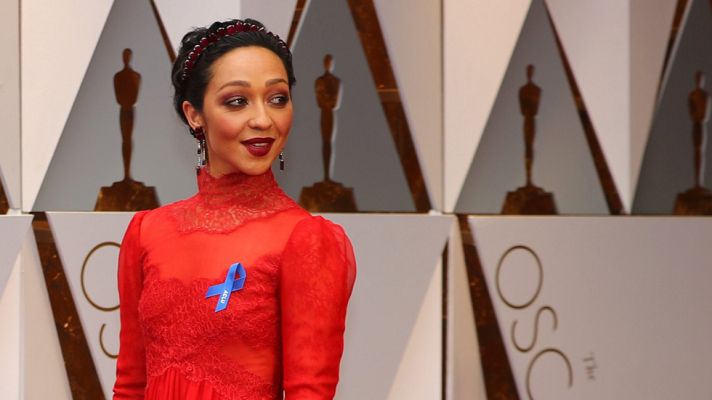 Informativo 24h - Hollywood se amuralla contra Donald Trump