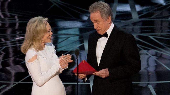 Telediario 1 - El error histórico al anunciar 'La La Land' como ganadora del Oscar a la mejor película no ha sido el único