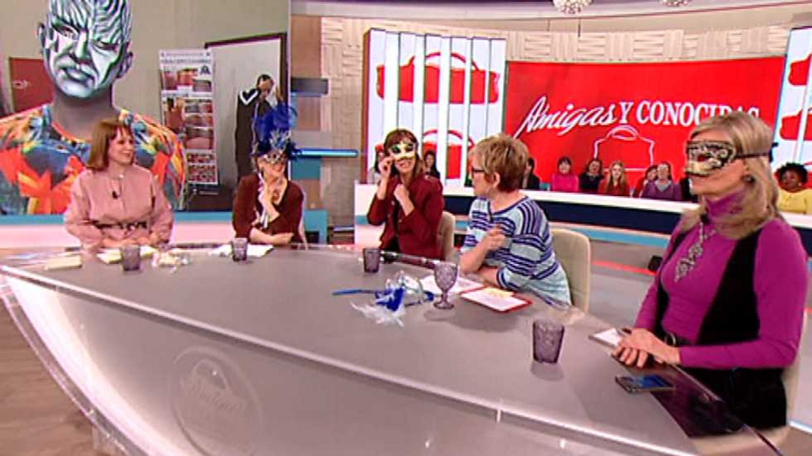 Amigas y conocidas - 28/02/17 - ver ahora