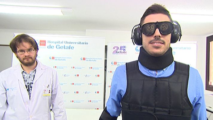 Telediario 1 - El Hospital de Getafe adquiere dos trajes que simulan los achaques de la vejez