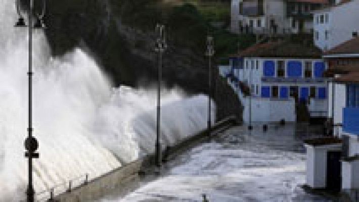 Fuerte oleaje en País Vasco, Cantabria, Asturias y Galicia