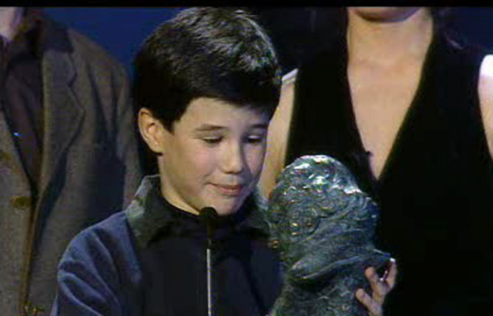 Con 10 años ganaba el premio como mejor actor revelación por "Secretos del corazón" de Montxo Armendáriz. 