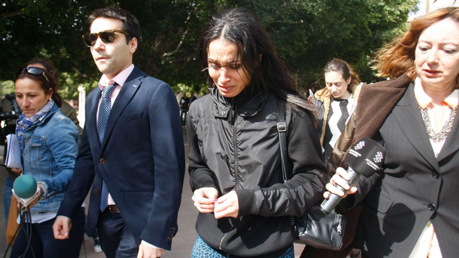 Le imputan un delito de abandono temporal de menores por dejar a su hija sola en casa