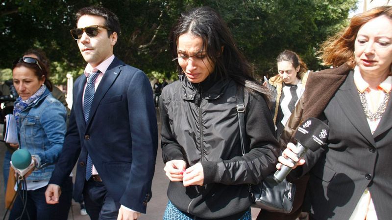 Le imputan un delito de abandono temporal de menores por dejar a su hija sola en casa