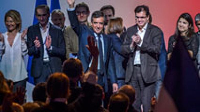 Los conservadores franceses debatirán el lunes el futuro de Fillon