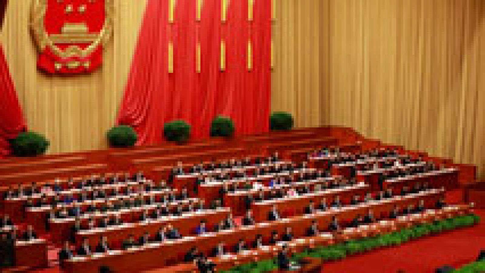 Informativo 24h: China se fija un crecimiento económico en torno al 6,5 % para 2017 | RTVE Play