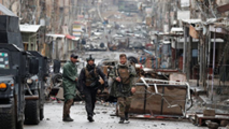 Las fuerzas iraquíes se acercan a la estación y al ayuntamiento de Mosul en su ofensiva
