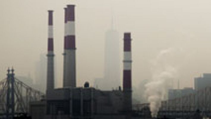 Telediario 1 - Un millón setecientos mil niños mueren cada año en el mundo a causa de la contaminación ambiental