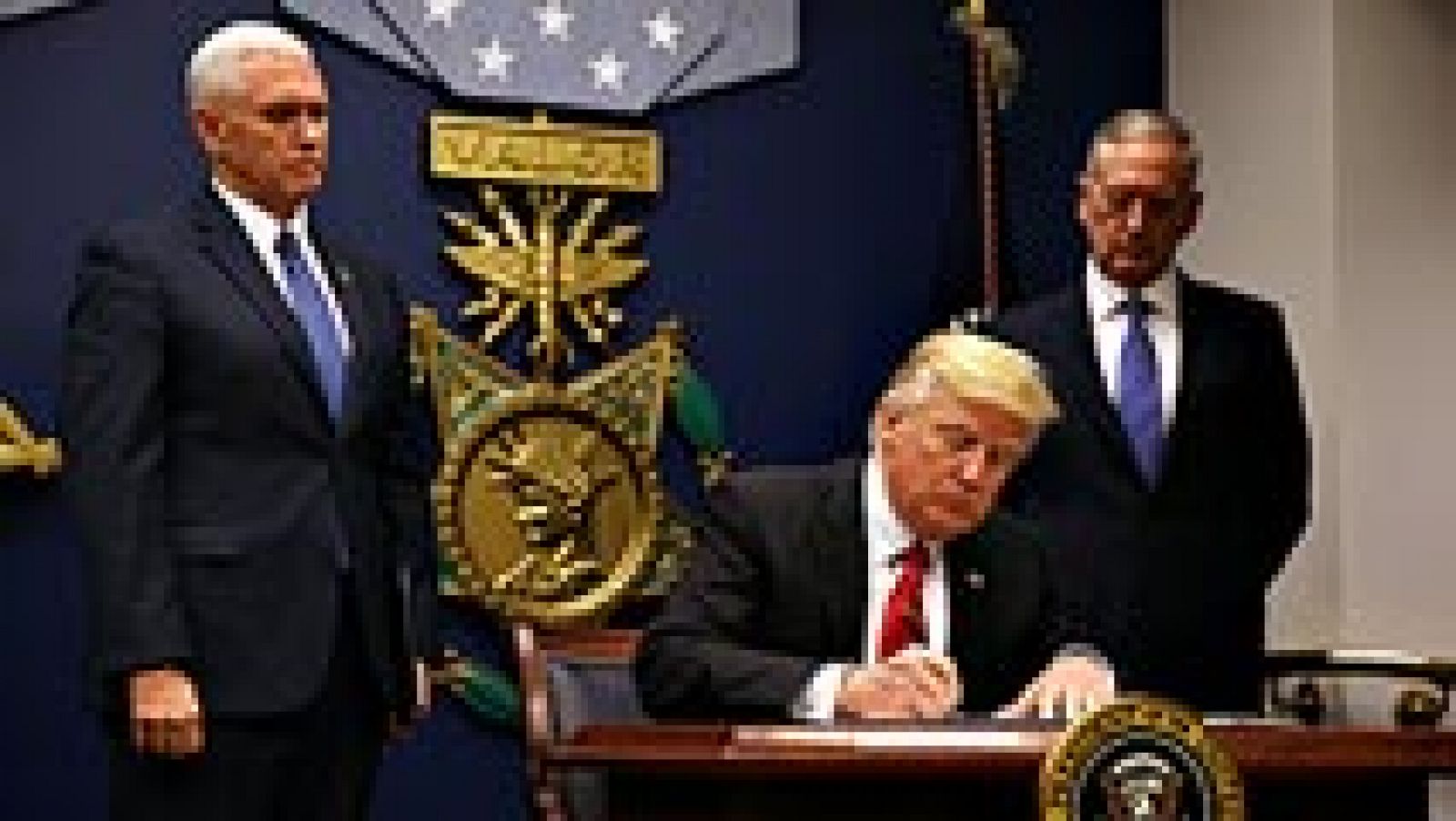 Telediario 1: Donald Trump firma su versión renovada del veto migratorio, que excluye a Irak | RTVE Play