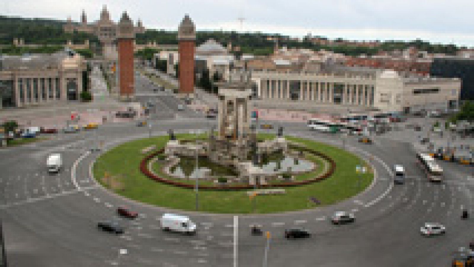 Los coches de más de 20 años no circularán los días laborables por Barcelona desde 2019