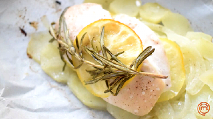 MasterChef - #BloggerMC5 - Pollo al pesto y verduras en papillote