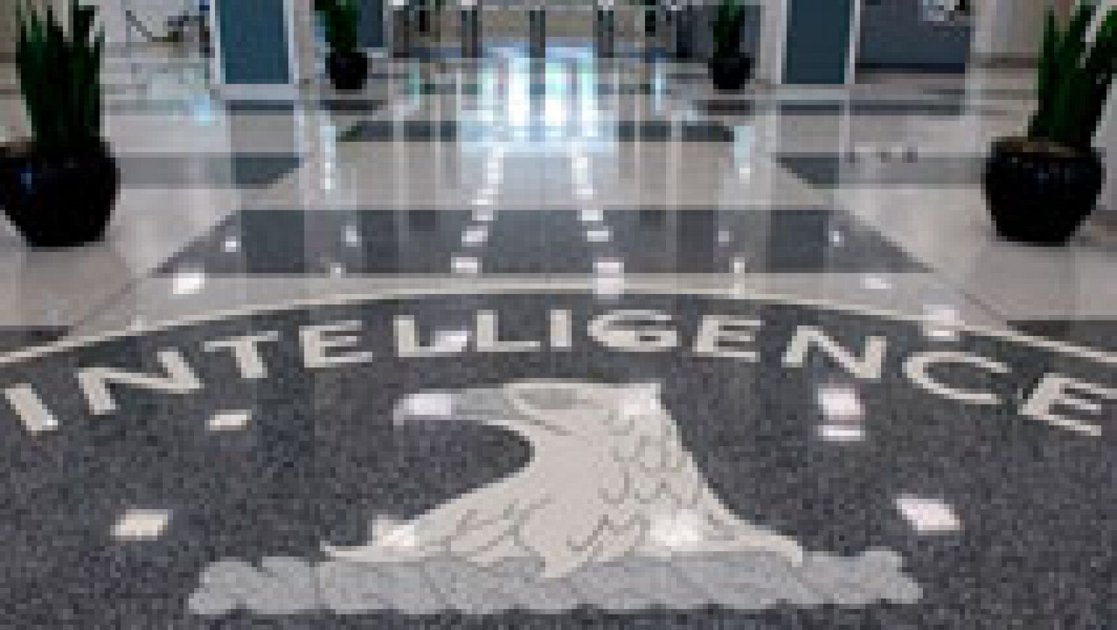 Telediario 1: Mutismo de la Casa Blanca y de la CIA ante las revelaciones de WikiLeaks | RTVE Play
