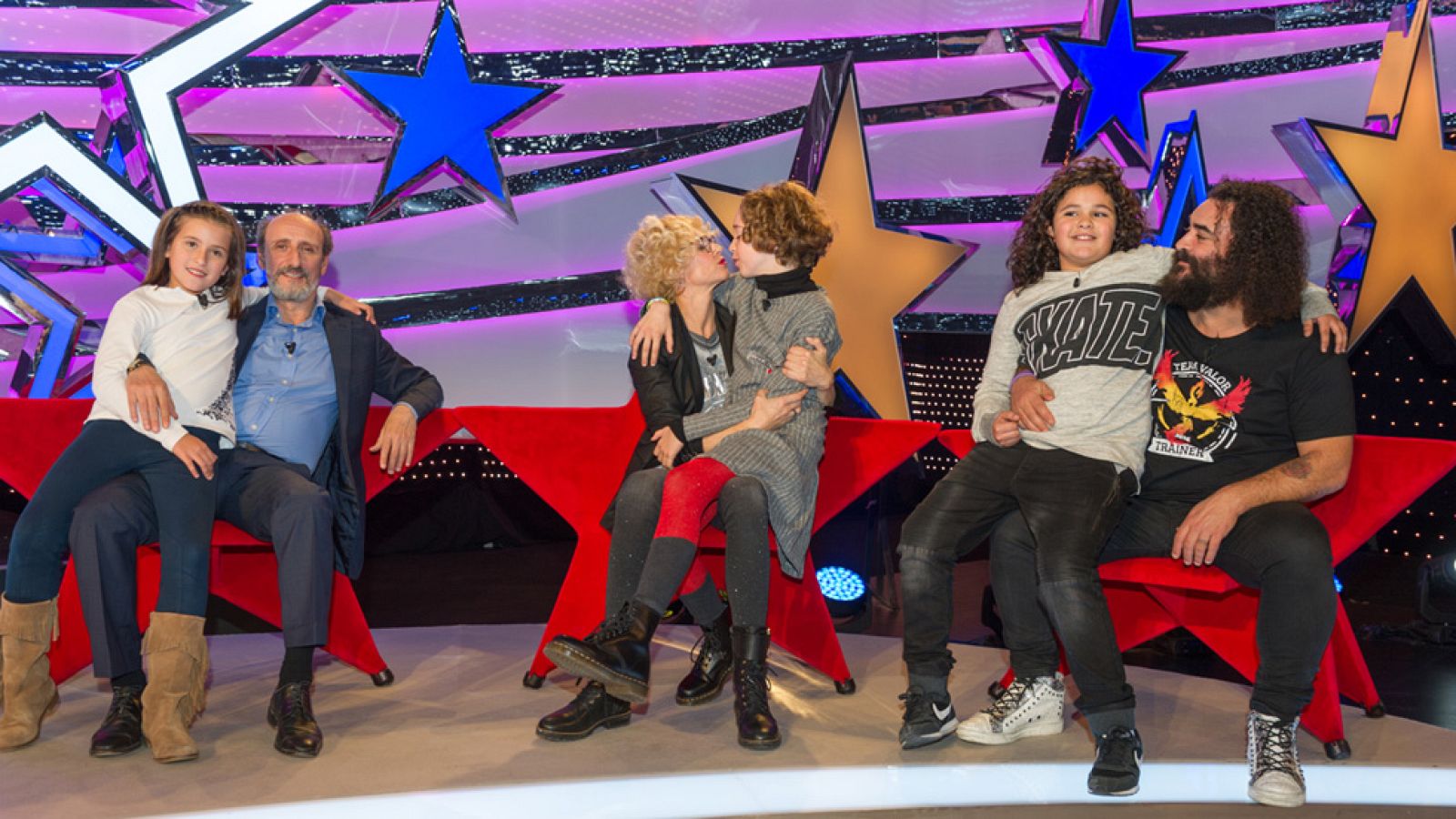 Este sábado, doble estreno: 'Jugando con las estrellas' y 'El árbol de los deseos'