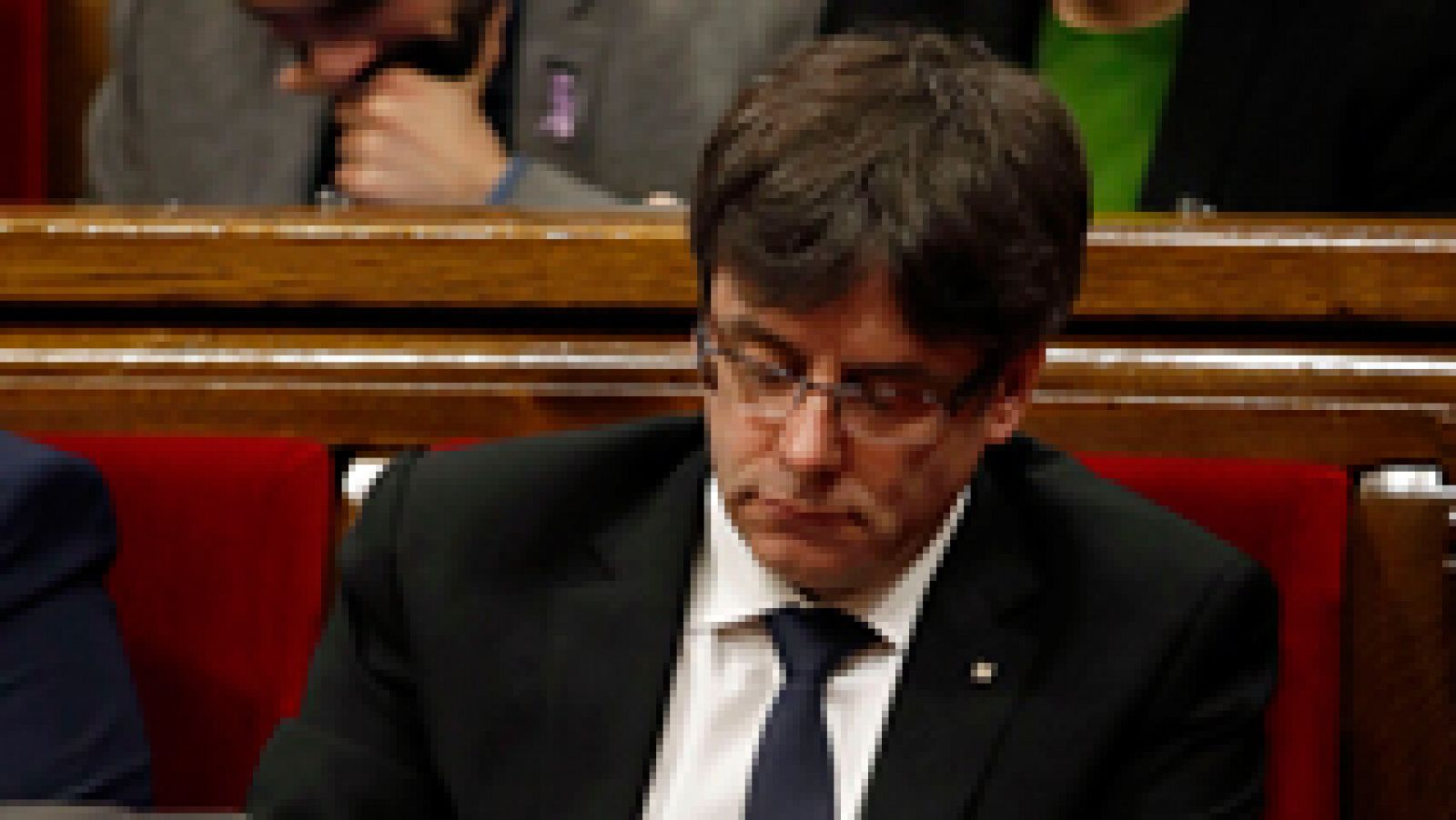 Telediario 1: Un sumario de la Fiscalía vincula a Puigdemont y Mas con el caso del 3% | RTVE Play