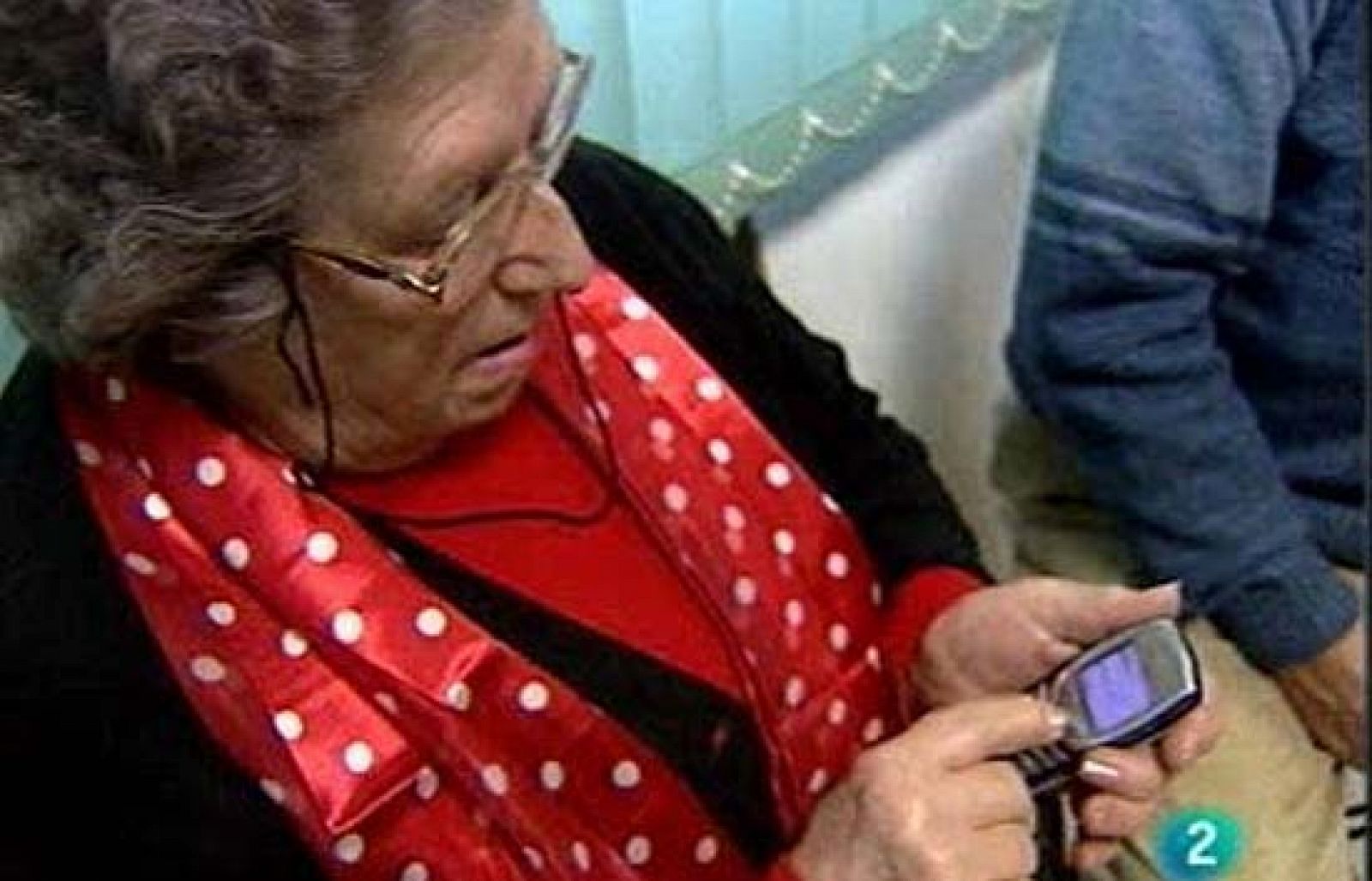 Clases sobre teléfonos móviles para mayores