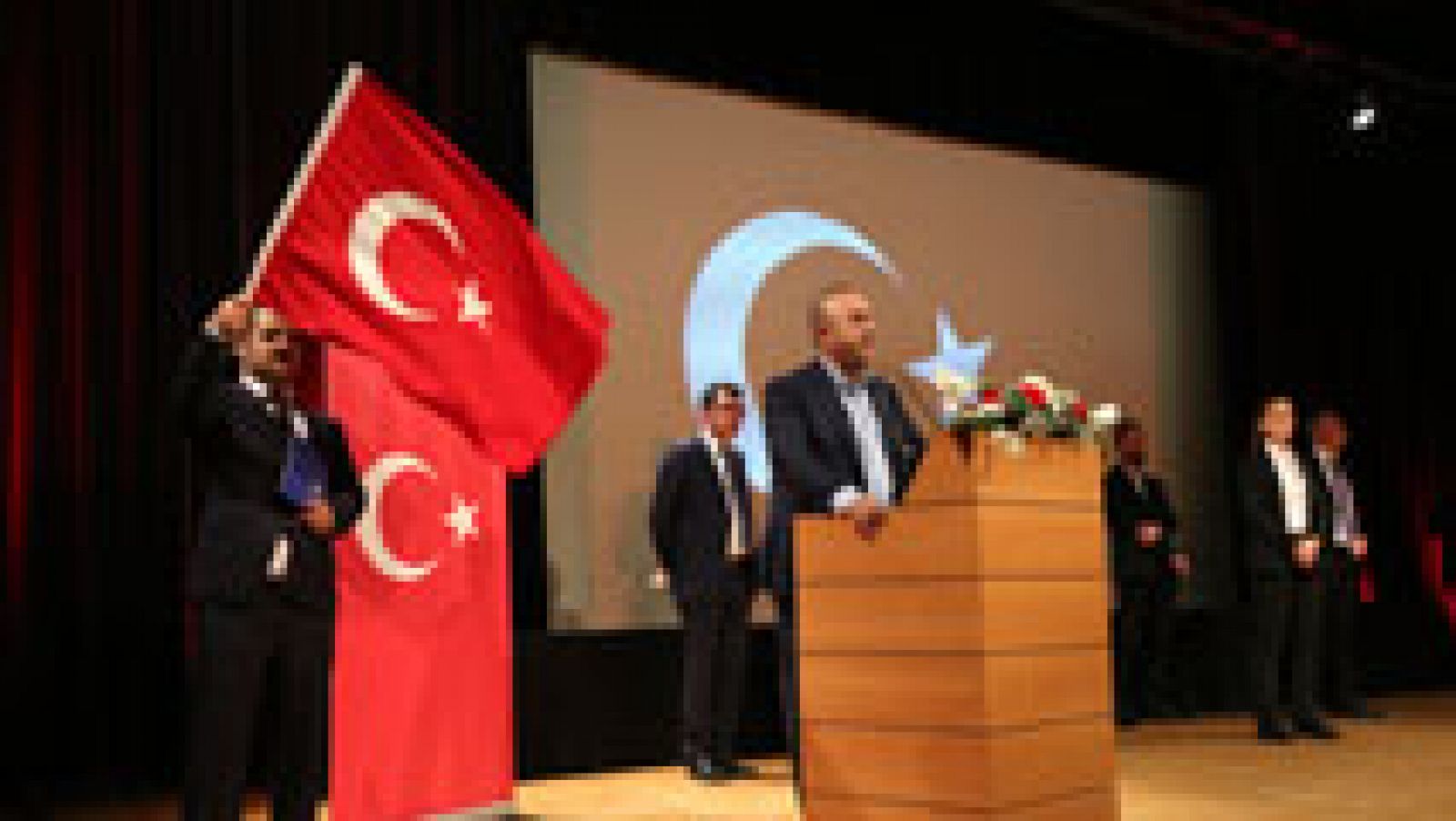 Telediario 1: Turquía avisa a Holanda que habrá represalias  | RTVE Play