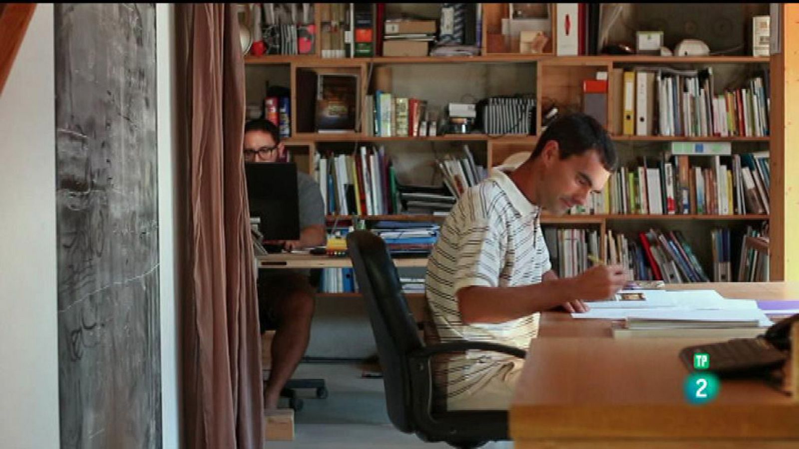 Amb identitat - Disseny d'il.luminació