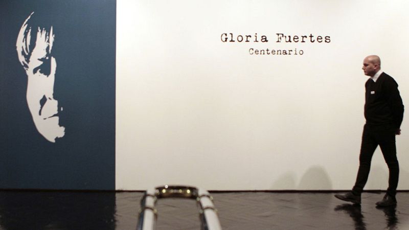 Gloria Fuertes vuelve cargada de ironía, en su centenario, con nuevas ediciones de su obra y una exposición en Madrid
