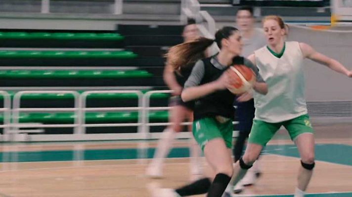 Mujer y deporte - Club Baloncesto Al-Qazeres