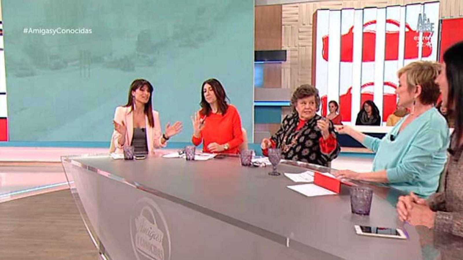 Amigas y conocidas - 15/03/17 - ver ahora