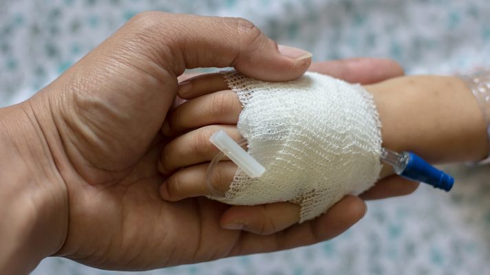 Telediario 1 - El Hospital de La Paz, elegido como primera referencia en trasplantes de niños