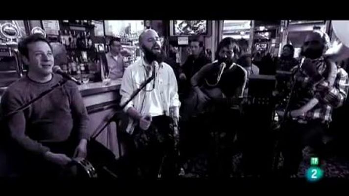 Atención obras - Acústico de Enric Montefusco