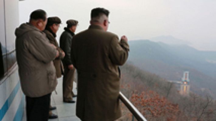 Corea del Norte prueba un nuevo motor para cohetes