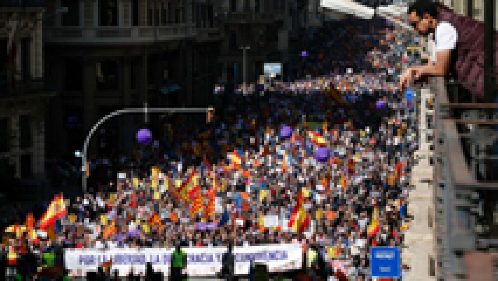 Informativo 24h: Una manifestación en Barcelona pide "parar el golpe separatista" | RTVE Play
