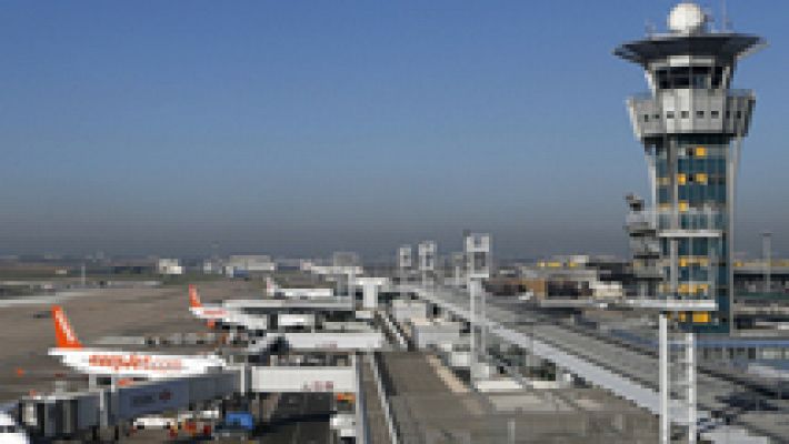 Informativo 24h - El aeropuerto de Orly recupera la normalidad del tráfico aéreo tras el ataque frustrado