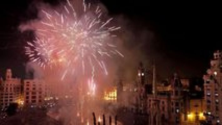 L'informatiu - Comunitat Valenciana - La Comunidad Valenciana en 2' - 20/03/17