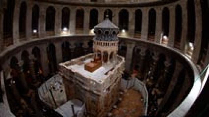 Telediario 1 - Finalizan las obras de restauración de la tumba de Jesucristo en la iglesia del Santo Sepulcro en Jerusalén