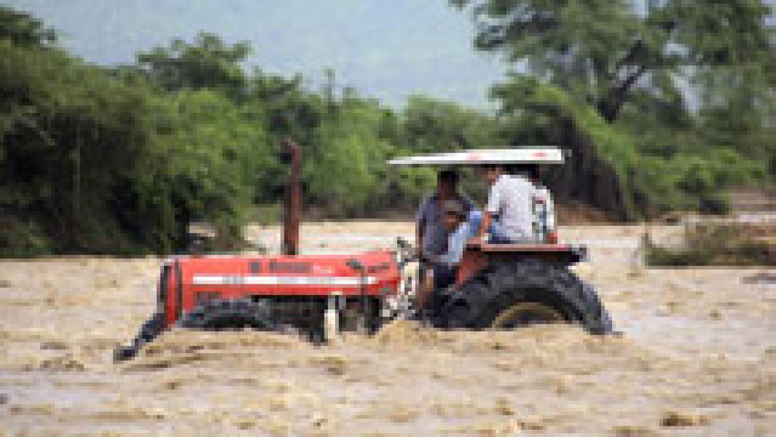 Telediario 1: Las inundaciones en Perú podrían agravarse con nuevas lluvias y dejan a 12.000 familias sin hogar | RTVE Play