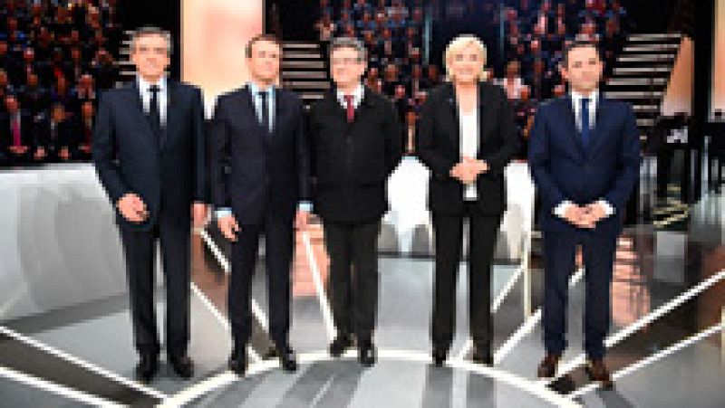 Macron y Le Pen, blanco de los ataques en el primer debate de las presidenciales francesas