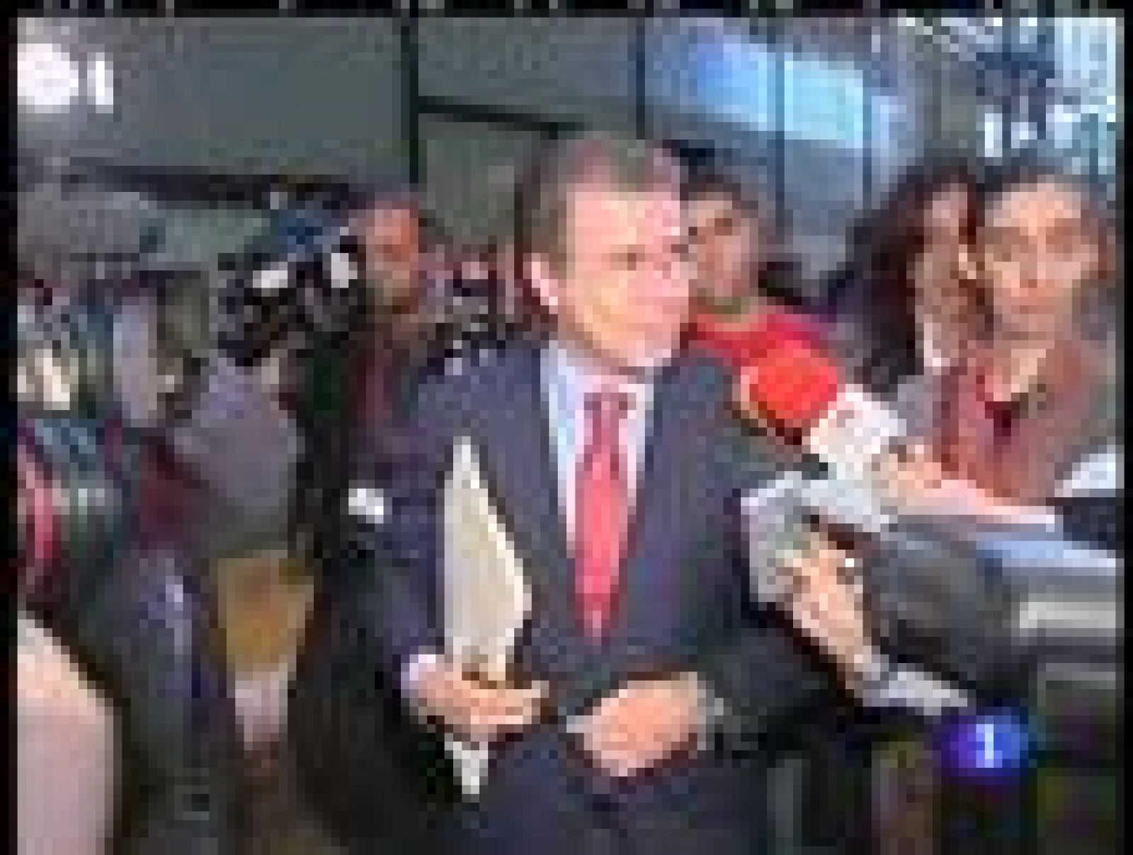 Telediario 1 en cuatro minutos - 30/01/09 | Ver