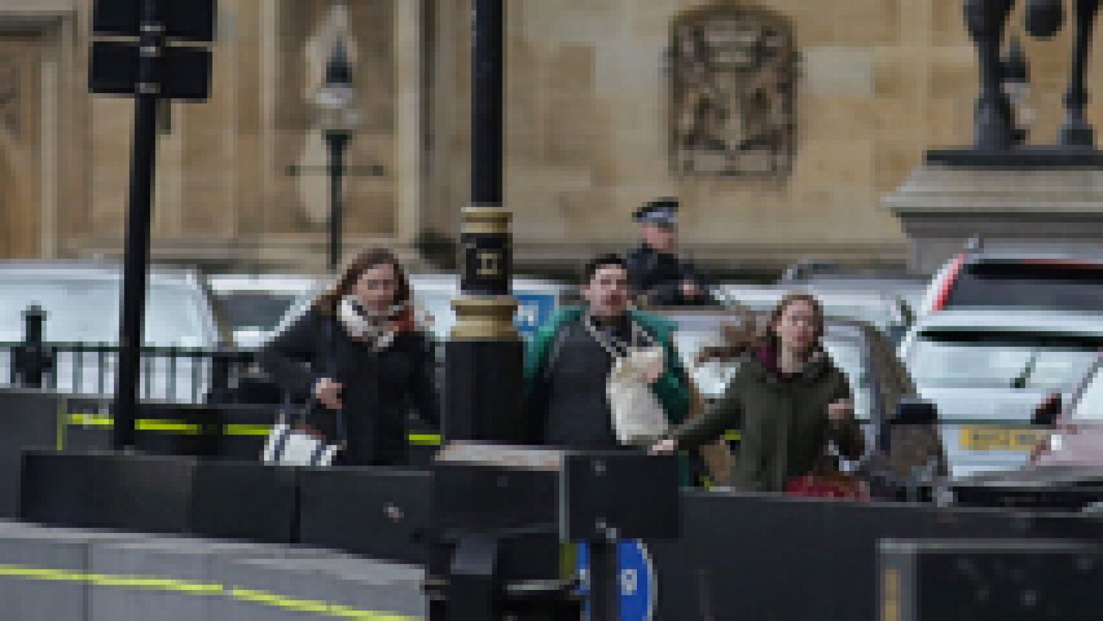 Informativo 24h: Testigos del ataque en Londres: "Todo comenzó muy rápido, se desató el pánico y no sabíamos qué pasaba" | RTVE Play