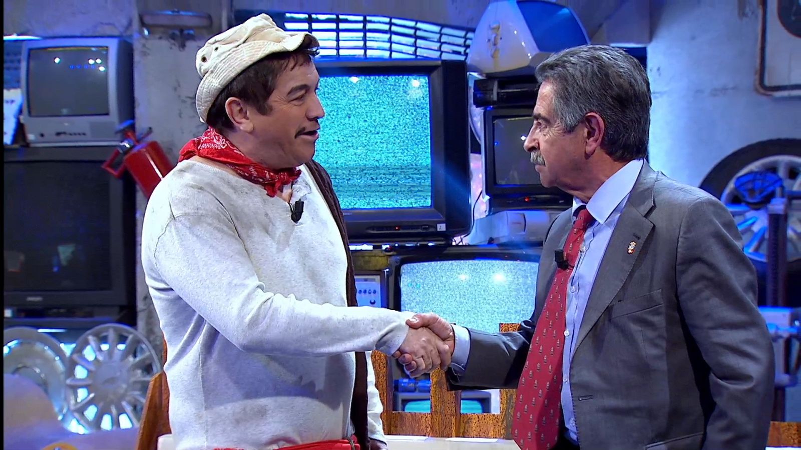 El Acabose - Mario Cantinflas visita a Miguel Ángel Revilla