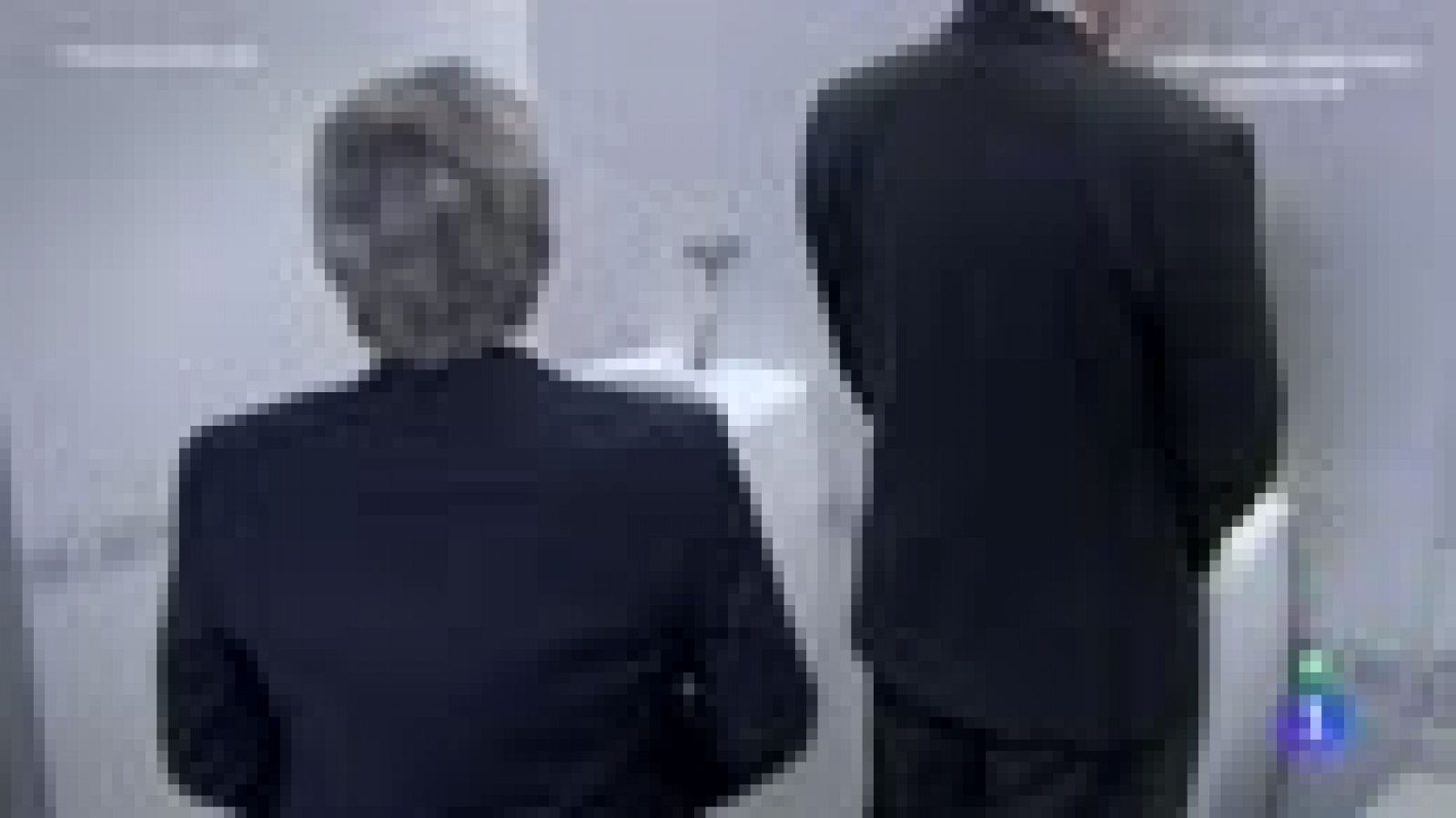 El Acabose - Revilla y S.M. Juan Carlos se encuentran en el baño