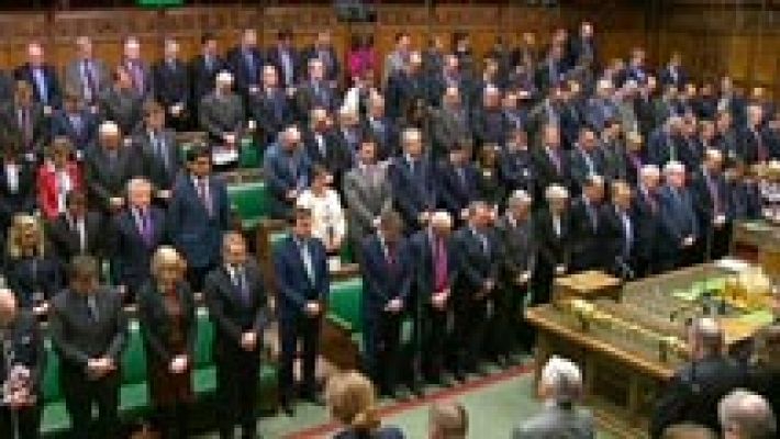 Minuto de silencio en el Parlamento británico