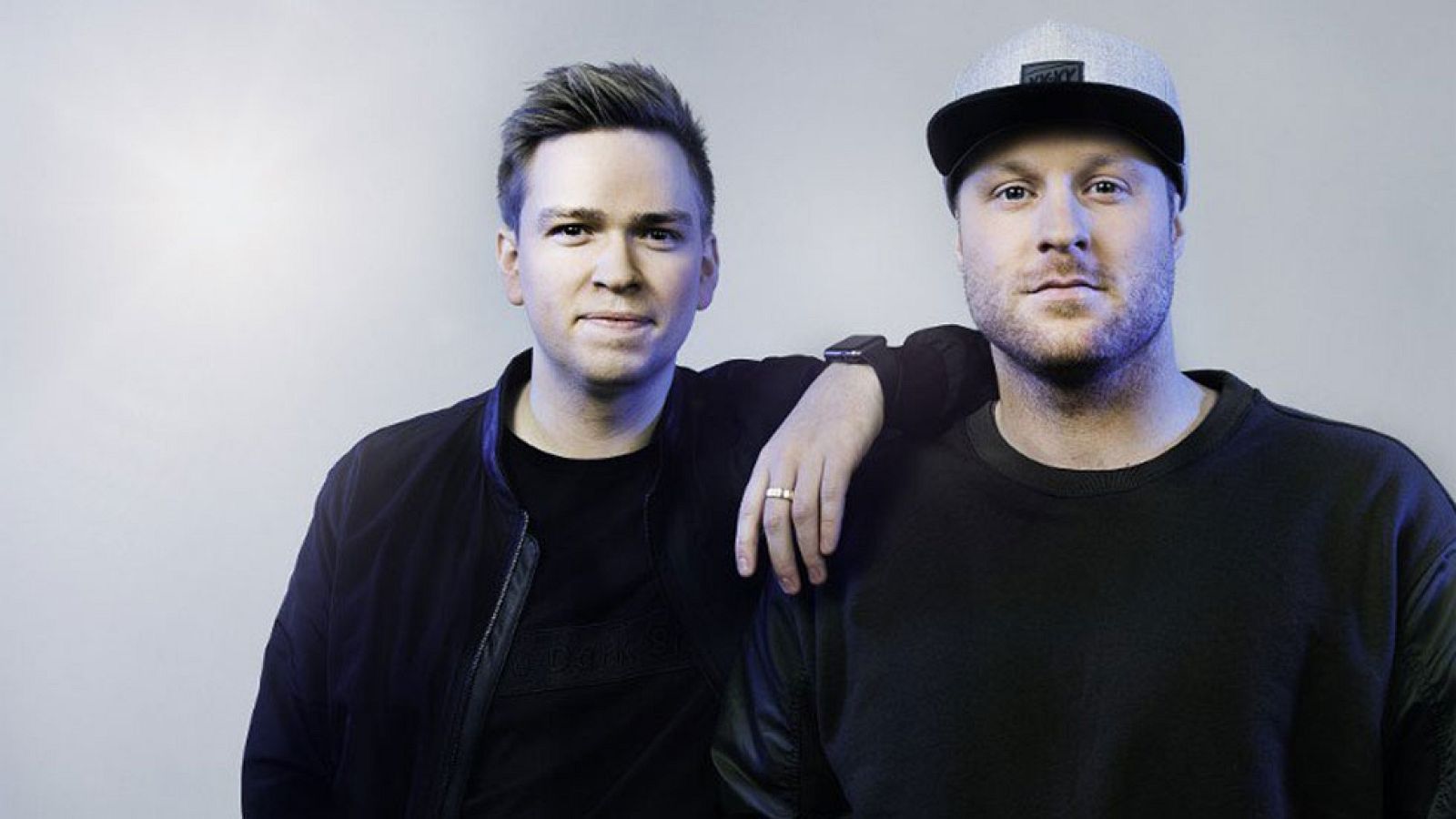 Eurovisión 2017 - Noruega: Jowst  canta "Grab the moment"