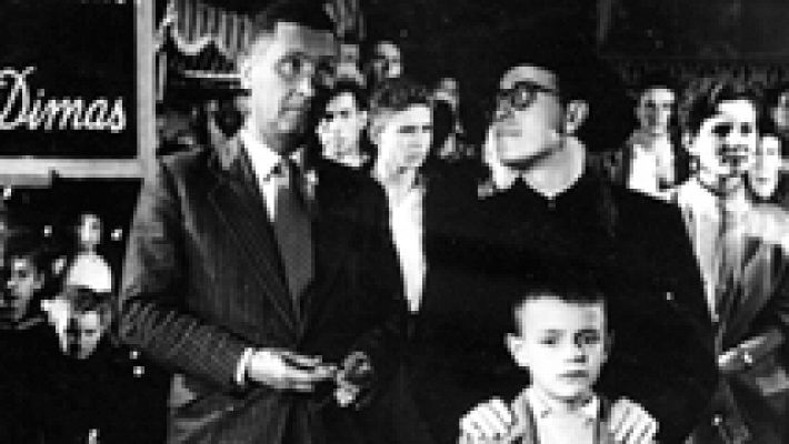 Días de cine - Cine en casa: 'Los jueves milagor', El bosque animado' y 'Gernika'