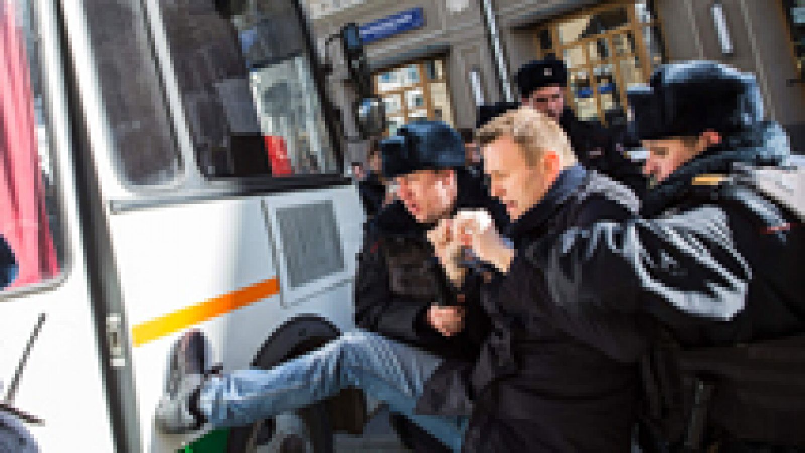 Telediario 1: Detenidas 500 personas en una manifestación en Moscú | RTVE Play