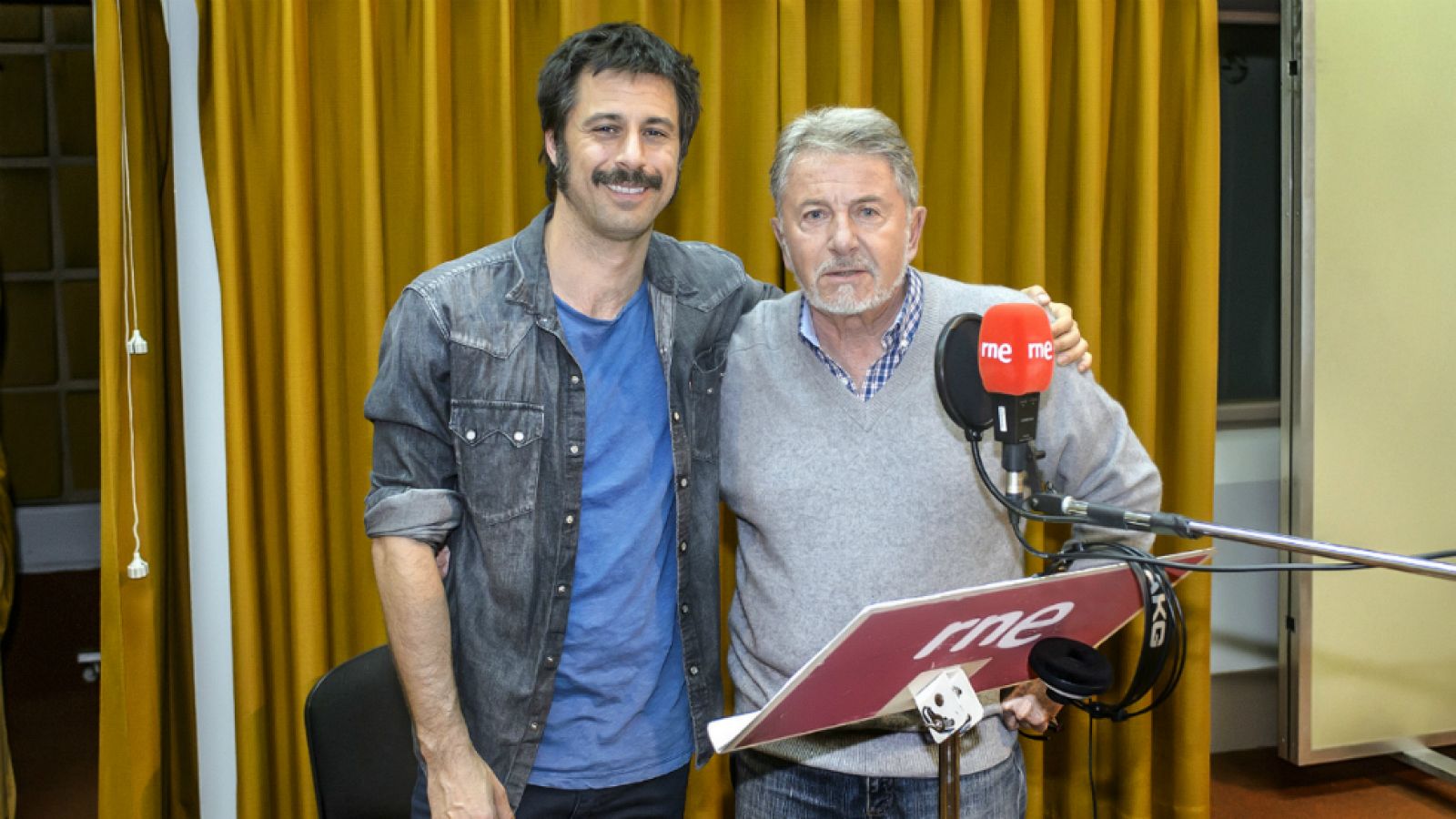 El Ministerio del Tiempo - Hugo Silva y Jaime Blanch protagonizan 'Una llamada a tiempo', la ficción sonora de la tercera temporada de 'El Ministerio del tiempo'